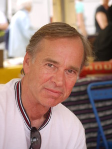Björn Larsson framträder i Harry Martinson-sällskapets regi under bokmässan i Göteborg. Foto: Wikipedia.