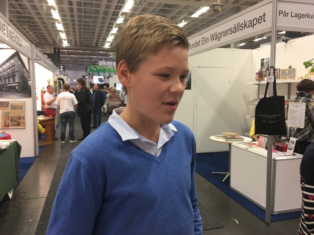 Adam Bergström, 14 år har läst hela Aniara. 